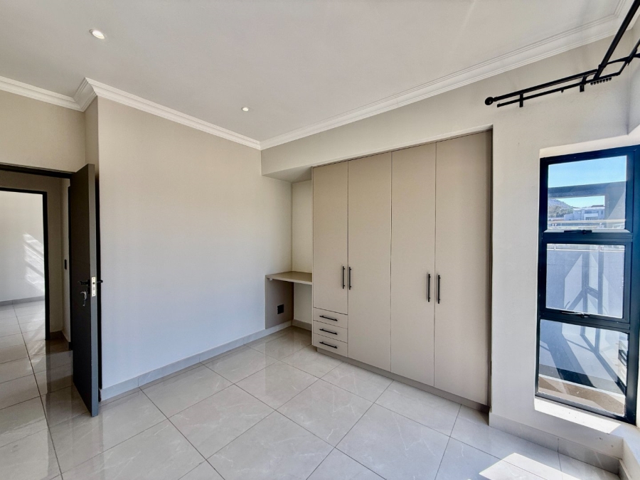 To Let 4 Bedroom Property for Rent in Melodie North West